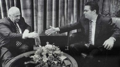 في أخطر حديث منذ توليه رئاسة الوزراء.. إرييل شارون: أمن إسرائيل مش لعبة* 7 ضياء السعيد،رئيس الوزراء الإسرائيلي اريل شارون في أخطر حديث منذ توليه رئاسة الوزراء.. إرييل شارون: أمن إسرائيل مش لعبة*