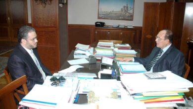 وزﻳﺮ اﳌﻮارد اﳌﺎﺋﻴﺔ: ﻣﺼﺮ ﻗﺎدرة ﻋﻠﻰ ﺣﻤﺎﻳﺔ ﺳﺪﻫﺎ اﻟﻌﺎﻟﻲ ﺿﺪ أي ﻋﺪوان.. وﻫﻴﺌﺔ مياه اﻟﻨﻴﻞ سترى النور قريبًا 5 ضياء السعيد، محمود أبوزيد، وزير الموارد المائية المصري 1 وزﻳﺮ اﳌﻮارد اﳌﺎﺋﻴﺔ: ﻣﺼﺮ ﻗﺎدرة ﻋﻠﻰ ﺣﻤﺎﻳﺔ ﺳﺪﻫﺎ اﻟﻌﺎﻟﻲ ﺿﺪ أي ﻋﺪوان.. وﻫﻴﺌﺔ مياه اﻟﻨﻴﻞ سترى النور قريبًا