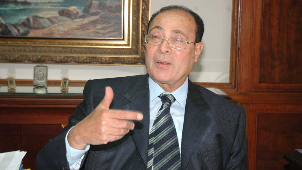 وزﻳﺮ اﳌﻮارد اﳌﺎﺋﻴﺔ: ﻣﺼﺮ ﻗﺎدرة ﻋﻠﻰ ﺣﻤﺎﻳﺔ ﺳﺪﻫﺎ اﻟﻌﺎﻟﻲ ﺿﺪ أي ﻋﺪوان.. وﻫﻴﺌﺔ مياه اﻟﻨﻴﻞ سترى النور قريبًا 3 ضياء السعيد، محمود أبوزيد، وزير الموارد المائية المصري 5 وزﻳﺮ اﳌﻮارد اﳌﺎﺋﻴﺔ: ﻣﺼﺮ ﻗﺎدرة ﻋﻠﻰ ﺣﻤﺎﻳﺔ ﺳﺪﻫﺎ اﻟﻌﺎﻟﻲ ﺿﺪ أي ﻋﺪوان.. وﻫﻴﺌﺔ مياه اﻟﻨﻴﻞ سترى النور قريبًا