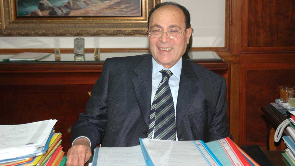 وزﻳﺮ اﳌﻮارد اﳌﺎﺋﻴﺔ: ﻣﺼﺮ ﻗﺎدرة ﻋﻠﻰ ﺣﻤﺎﻳﺔ ﺳﺪﻫﺎ اﻟﻌﺎﻟﻲ ﺿﺪ أي ﻋﺪوان.. وﻫﻴﺌﺔ مياه اﻟﻨﻴﻞ سترى النور قريبًا 2 ضياء السعيد، محمود أبوزيد، وزير الموارد المائية المصري 7 وزﻳﺮ اﳌﻮارد اﳌﺎﺋﻴﺔ: ﻣﺼﺮ ﻗﺎدرة ﻋﻠﻰ ﺣﻤﺎﻳﺔ ﺳﺪﻫﺎ اﻟﻌﺎﻟﻲ ﺿﺪ أي ﻋﺪوان.. وﻫﻴﺌﺔ مياه اﻟﻨﻴﻞ سترى النور قريبًا