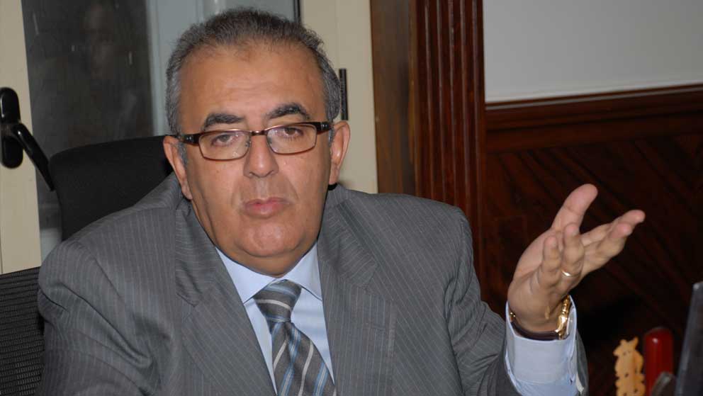 الدكتور حاتم الجبلي وزير الصحة: لا تأجيل للدراسة في مصر وكل الخيارات متاحة 2 ضياء السعيد، الوزير حاتم الجبلي 3 الدكتور حاتم الجبلي وزير الصحة: لا تأجيل للدراسة في مصر وكل الخيارات متاحة