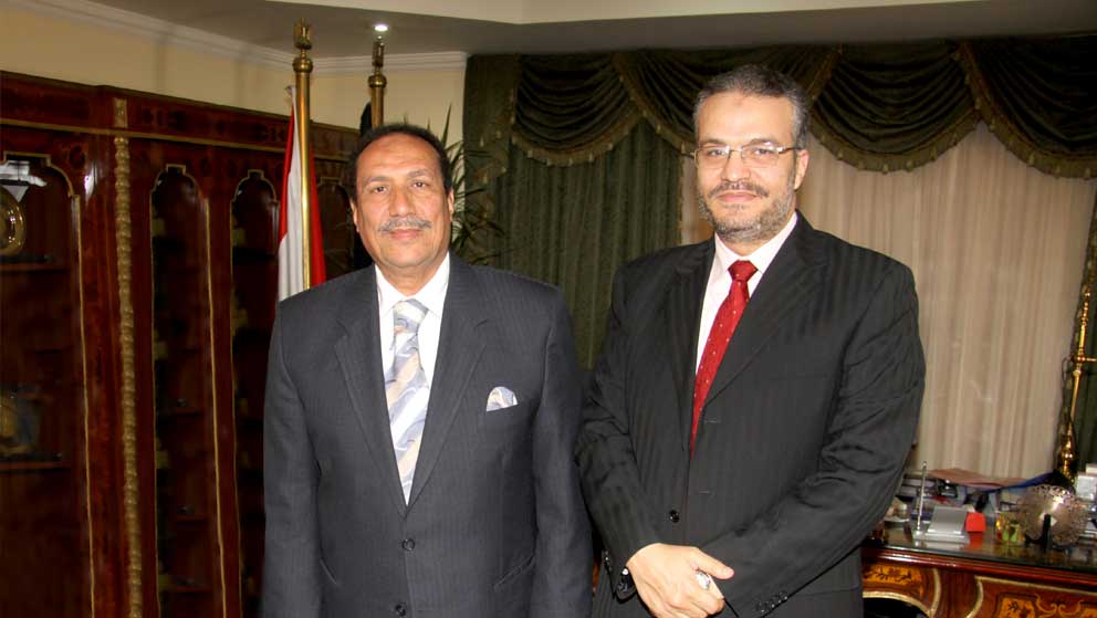 مساعد وزير الداخلية للأحوال المدنية: مستعدون للسفر لأي مكان لاستخراج بطاقات الرقم القومي 2 ضياء السعيد، اللواء مصطفى راضي، مساعد وزير الداخلية للأحوال المدنية 2 مساعد وزير الداخلية للأحوال المدنية: مستعدون للسفر لأي مكان لاستخراج بطاقات الرقم القومي