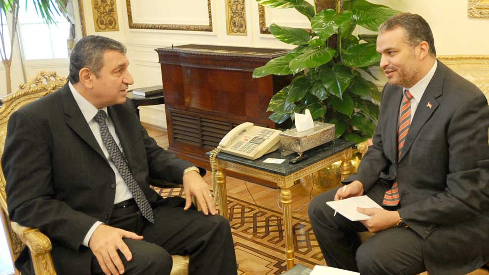 الرئيسية 16 ضياء السعيد،رئيس الوزراء المصري عصام شرف 1 الرئيسية