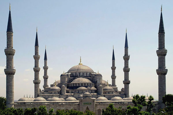 Sultan Ahmed Mosque (Istanbul, Turkey) Sultan Ahmed Mosque Istanbul Turkey منارات مضئية في أوروبا