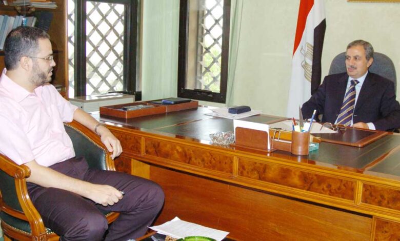 السفير المصري في أول حوار له : السفارة بيت كل المصريين ولن اسمح بأي تجاوز من موظفيها 1 ضياء السعيد، السفير عبد العزيز داود، سفير مصر بالدوحة 2 السفير المصري في أول حوار له : السفارة بيت كل المصريين ولن اسمح بأي تجاوز من موظفيها