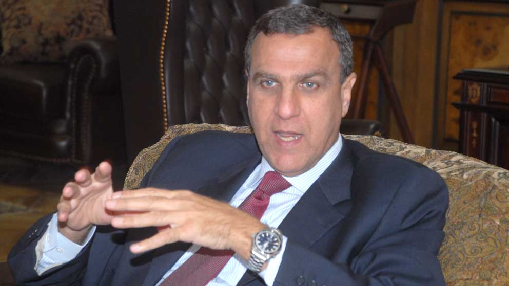 وزير الرياضة حسن صقر: الاحتقان الرياضي العربي "العارض" سببه أخطاء الجماهير ولا دخل للحكومات فيه 6 ضياء السعيد، حسن صقر، رئيس المجلس القومي للرياضة 7 وزير الرياضة حسن صقر: الاحتقان الرياضي العربي "العارض" سببه أخطاء الجماهير ولا دخل للحكومات فيه